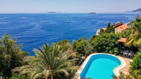 Villa Nur, Beachfront Villa